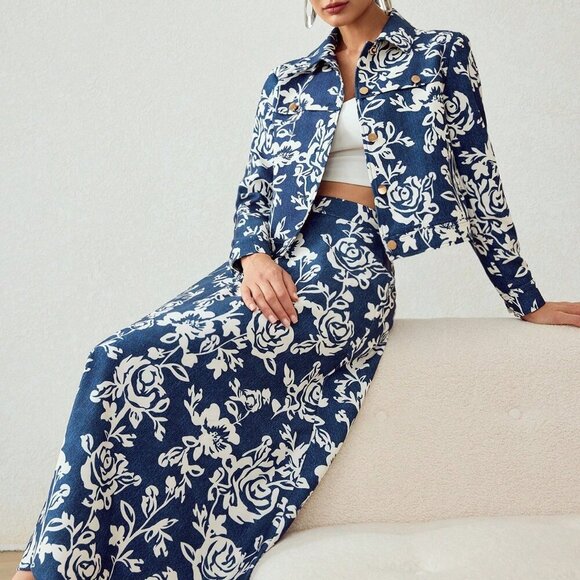 Multicolor Women's Allover Floral Print Button Up Jacket - Picture 2 of 7